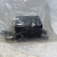 Yakima Bag Mount 6010358 Roof Rack Cargo Bag Mount Bracket Oem