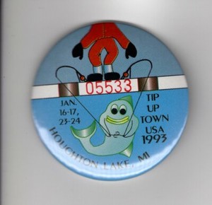 1993 TIP UP TOWN BADGE PIN PINBACK-MICHIGAN DNR DEER BEAR FISHING PATCH LICENSE