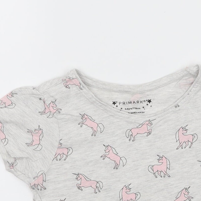 Primark Girls Grey Cotton blend T-Shirt Size 5-6 Years image 5