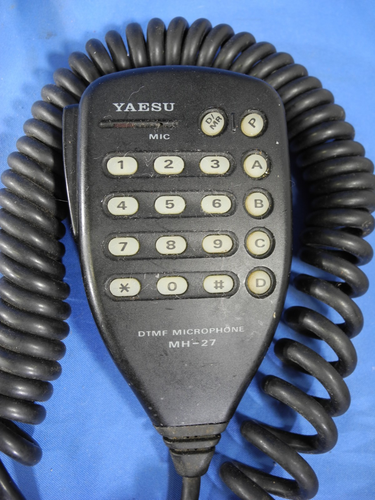 Transceptor móvil VHF/UHF Yaesu FT-5100 con micrófono, manual, soporte de montaje - Imagen 18 de 22