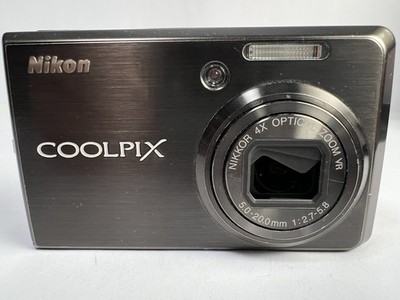 Nikon Coolpix S600 10MP Digital Camera Titanium Silver *For Parts