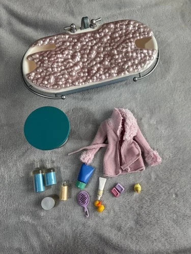 Rare Vintage Barbie My Scene Bubble Bath with Accessories Mattel