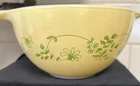 Vintage Pyrex Shenandoah Cinderella Mixing Bowl 441 Floral Swirl on Yellow 750ML