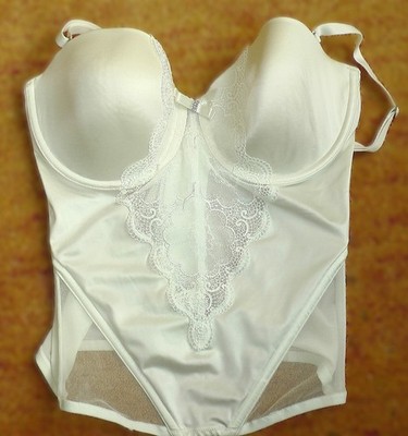 Triumph Romantic Essence Corsage champagner weiß 80D ungetragen