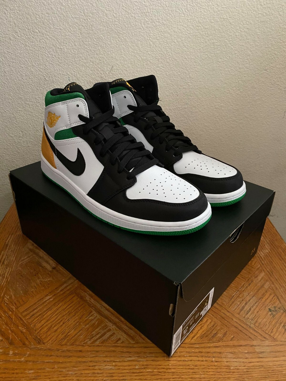 Nike Air Jordan 1 Mid SE Lucky Green “Oakland” 852542-101 Men's Size 12 -  Shopping.com