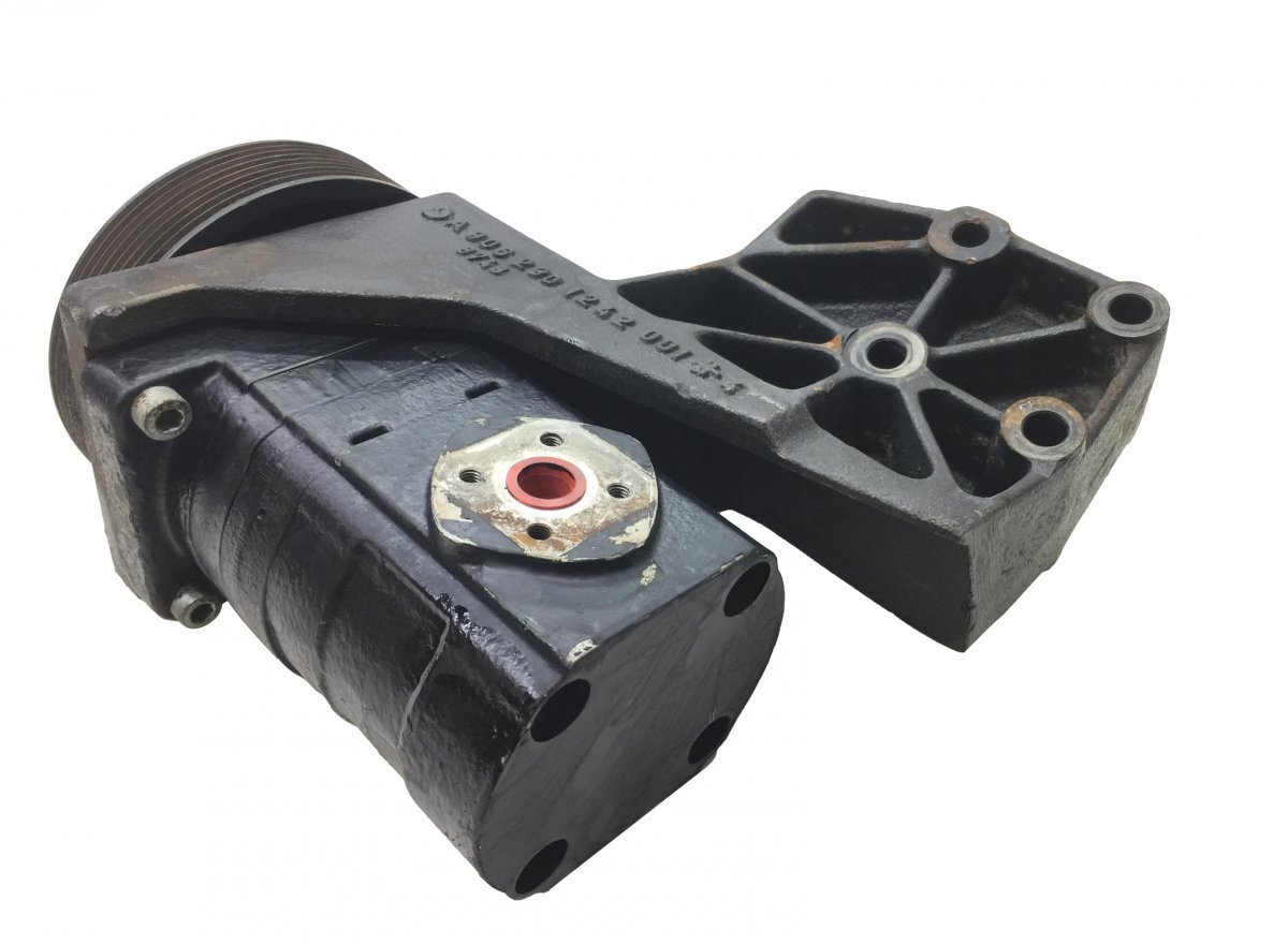 0012368305 Power steering pump assembly with bracket MERCEDES 
