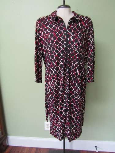 VINTAGE BLACK GEOMETRIC PRINT FRONT ZIP DRESS / 48" BUST MEASUREMENT - Picture 7 of 9