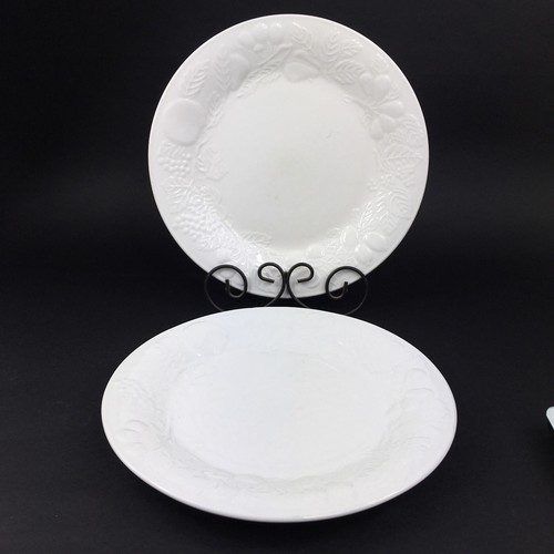 Vintage GIBSON White 10 ¾" EMBOSSED FRUIT Set of 2 Dinner Plate Replacements eBay