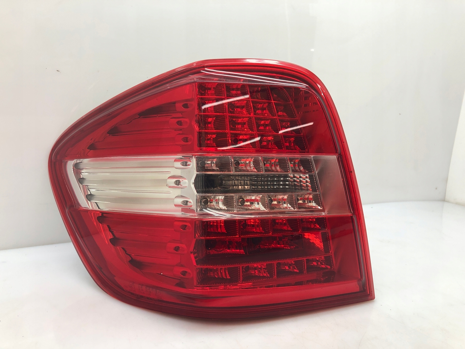 MERCEDES Ml klasse W164 LED Rückleuchte links A1648202764 online 