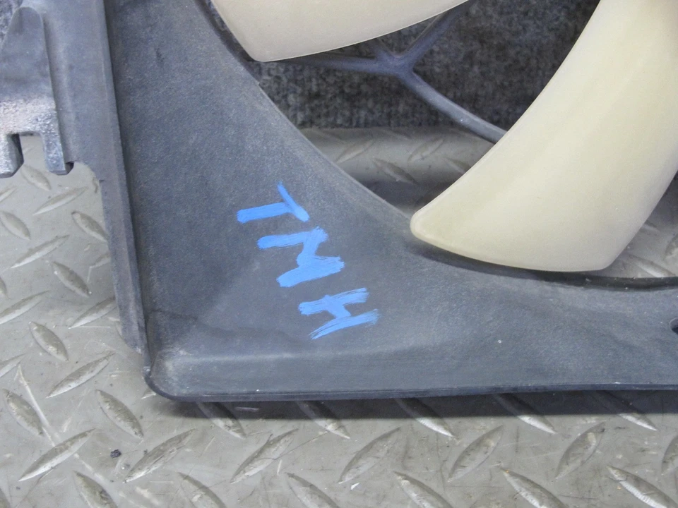 00-05 TOYOTA MR2 SPYDER ZZW30L MOTOR RADIADOR VENTILADOR DE REFRIGERACIÓN CUBIERTA DEL MOTOR OEM Foto 2 de 4