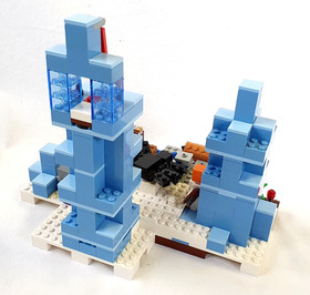 LEGO Minecraft 21131 The Ice Spikes - Complete 2017