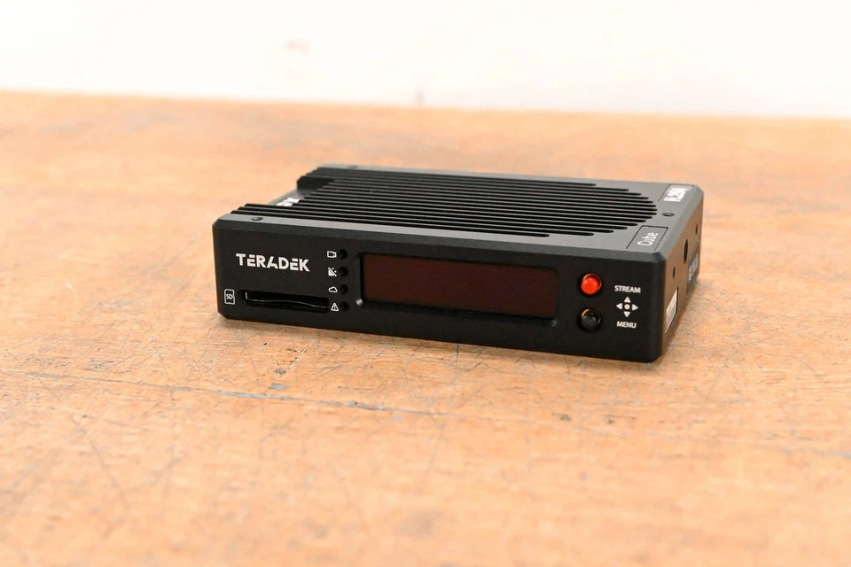 Teradek Cube 625 RX - H.264(AVC) Decoder (SDI/HDMI GbE) CG01PL5 - Image 2 of 4