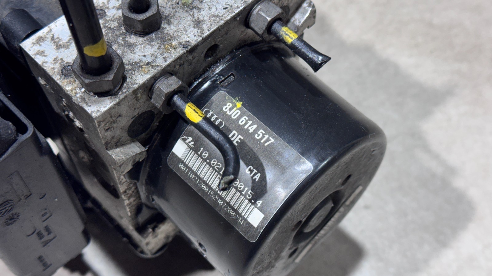 8J0614517 ABS block pump hydraulic block for Volkswagen Seat Skoda Audi