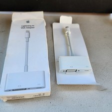 Apple Lightning to VGA Adapter