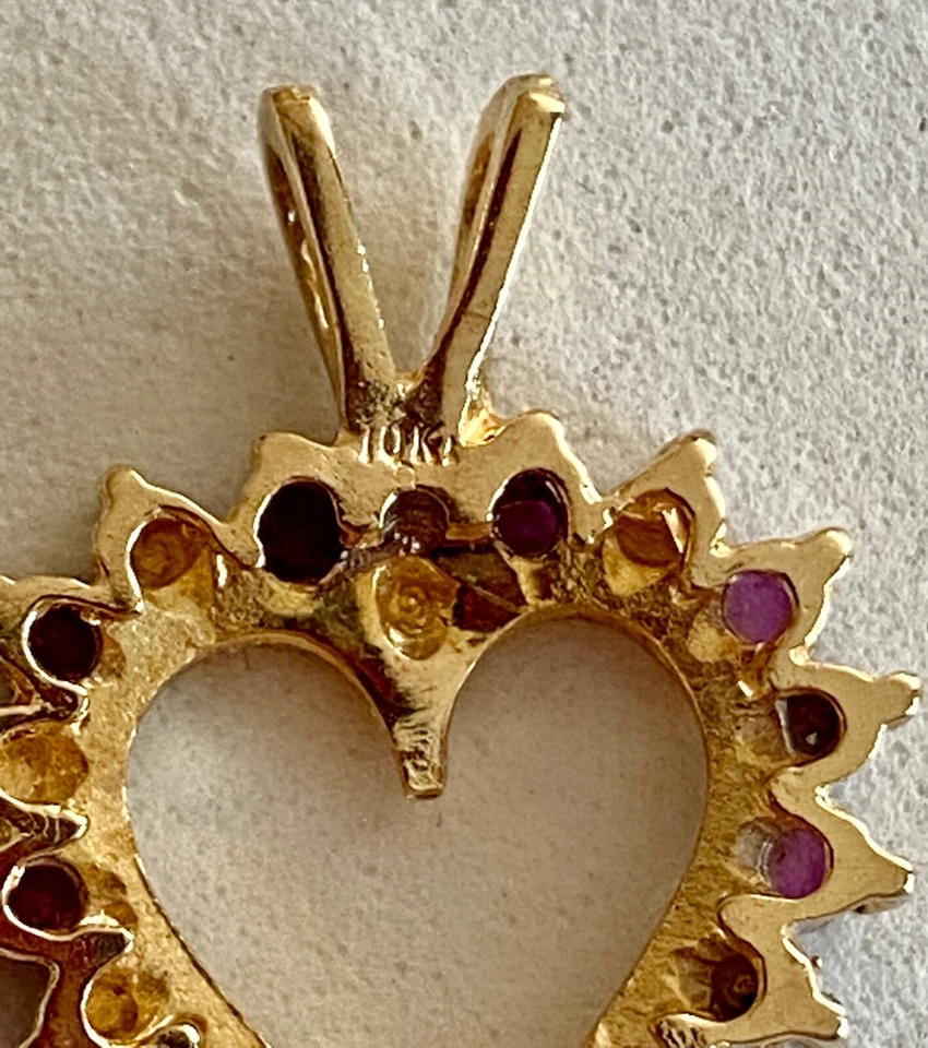 10K YELLOW GOLD DIAMOND & PINK SAPPHIRE HEART SHAPED PENDANT - Image 3 of 4