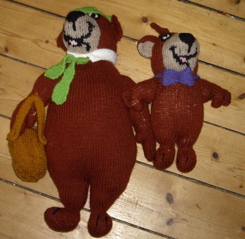 large knitted yogi bear & boo boo hanna barbera