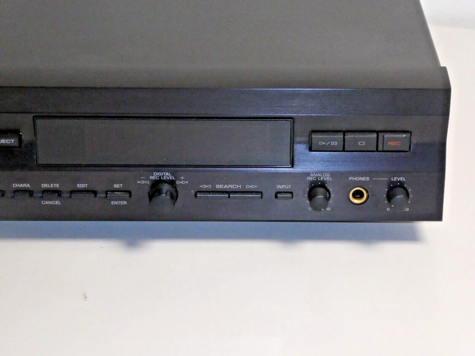 Yamaha MDX-595 High-End MiniDisc Recorder in Schwarz, 2 Jahre Garantie - Bild 3 von 4