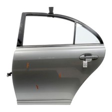 Porte arrière et accessoires Toyota AVENSIS