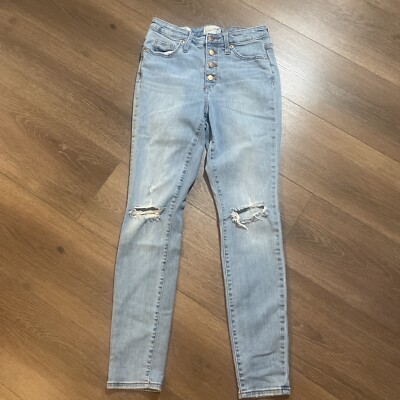 Universal Thread High Rise Skinny Crop Jeans Women's Size 2/26R Blue  Distressed