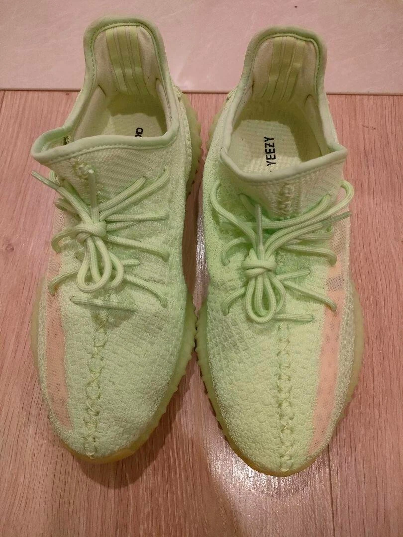 adidas Yeezy Boost 350 V2 GLOW IN THE DARK Sneaker US9.5 27.5cm | eBay