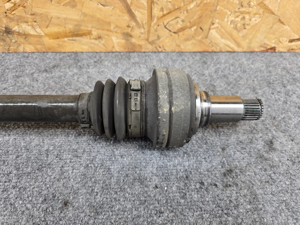 Eje conductor trasero izquierdo MERCEDES 06-15 W166 ML350 4MATIC 3,5 L OEM Foto 2 de 4