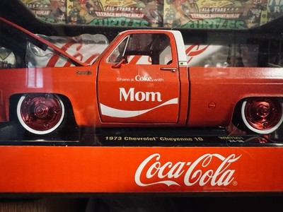 M2 Machines 1/24 Scale Coke 1973 Chevy Cheyenne 10  Mom  Chase Red