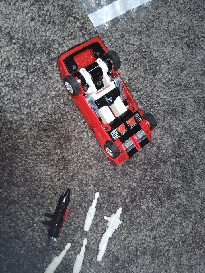 Transformers  g1 complete 100% vintage Sideswipe pre rub - Image 3 of 3