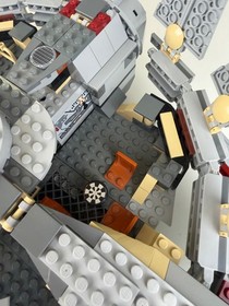Lego Star Wars Millennium Falcon 4504 Incomplete Read