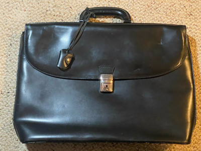 Paola Bianchi Heavy Duty Genuine Black Leather Fold Over Briefcase With Lock/Key