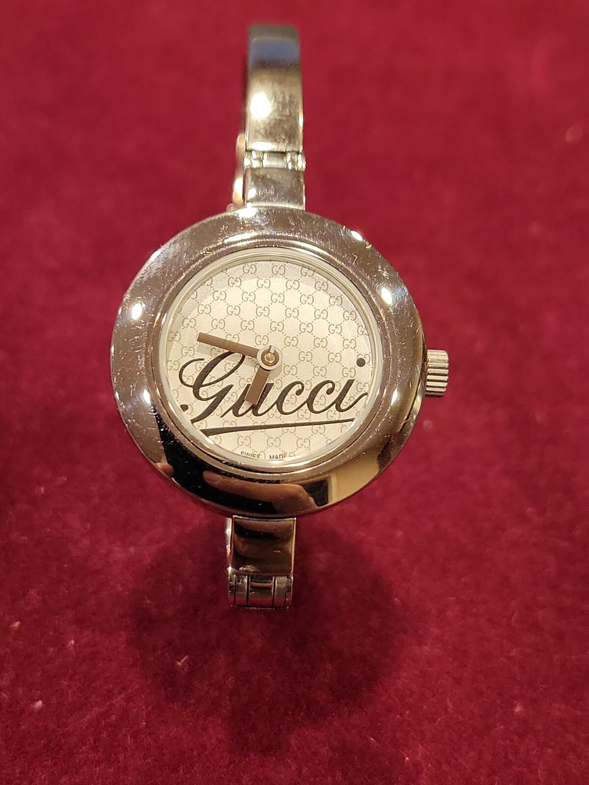 Gucci Silver 105 Monogram Pattern White Dial Quar… - image 1