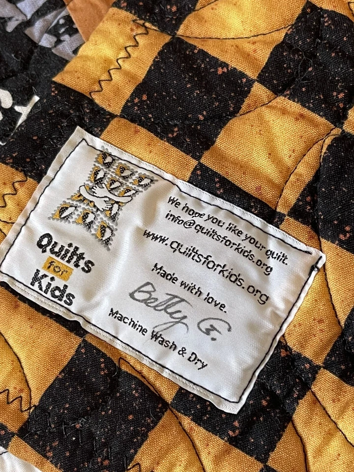 Vtg Sports Quilt Blanket Quilts For Kids Handmade Vintage 42” x 37” Dora Diego - Image 4 of 4