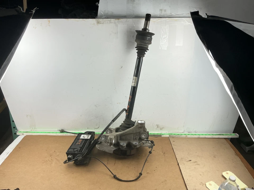 2009-2015 BMW 740i Rear Right Spindle Knuckle Drive Shaft Parking Actuator OEM — 第 2/4 张图片