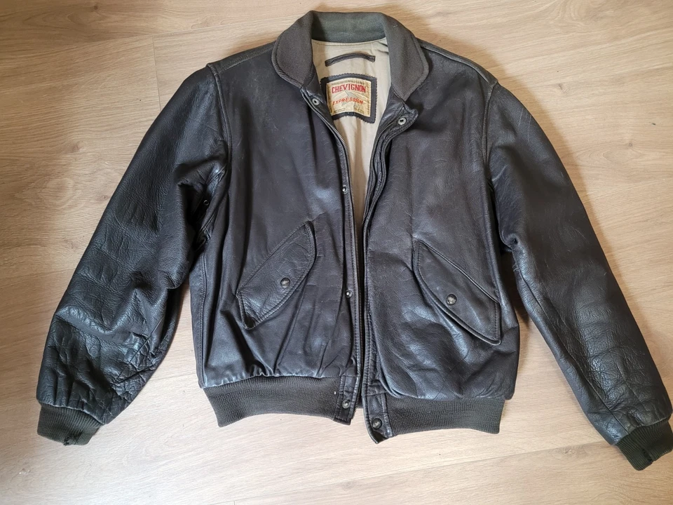 Vintage Chevignon Paris Expression 80's Blouson en Cuir Porte Avion-  taille L - Image 2 of 4