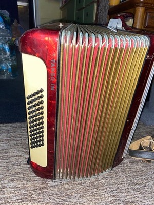 アコーディオン　HOHNER TANGO Ⅲ M レッド s-l400.jpg