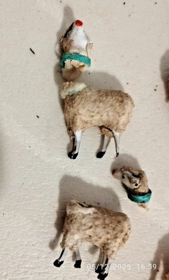 Lot de 5 MOUTONS FLOQUES  pour CRECHE A réparer - SANTONS de NOEL OCCASION - Photo 4/4