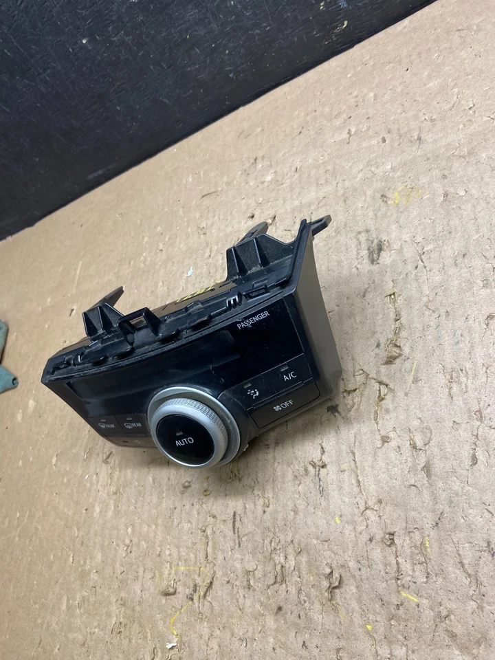 Toyota Prius V 2014 climatizador calefacción aire acondicionado panel de control fabricante original t6147 DG Foto 2 de 4