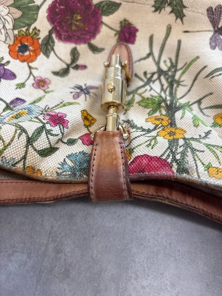 Gucci One Shoulder Bag Handbag White New Jackie Flora Floral Canvas Leather Used - Image 4 of 4