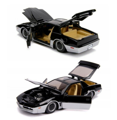ミニカー 1:24 KNIGHT RIDER K.A.R.R. with Lights Knight Rider: K.A.R.R. - 1/24 Scale Die Cast Vehicle with
