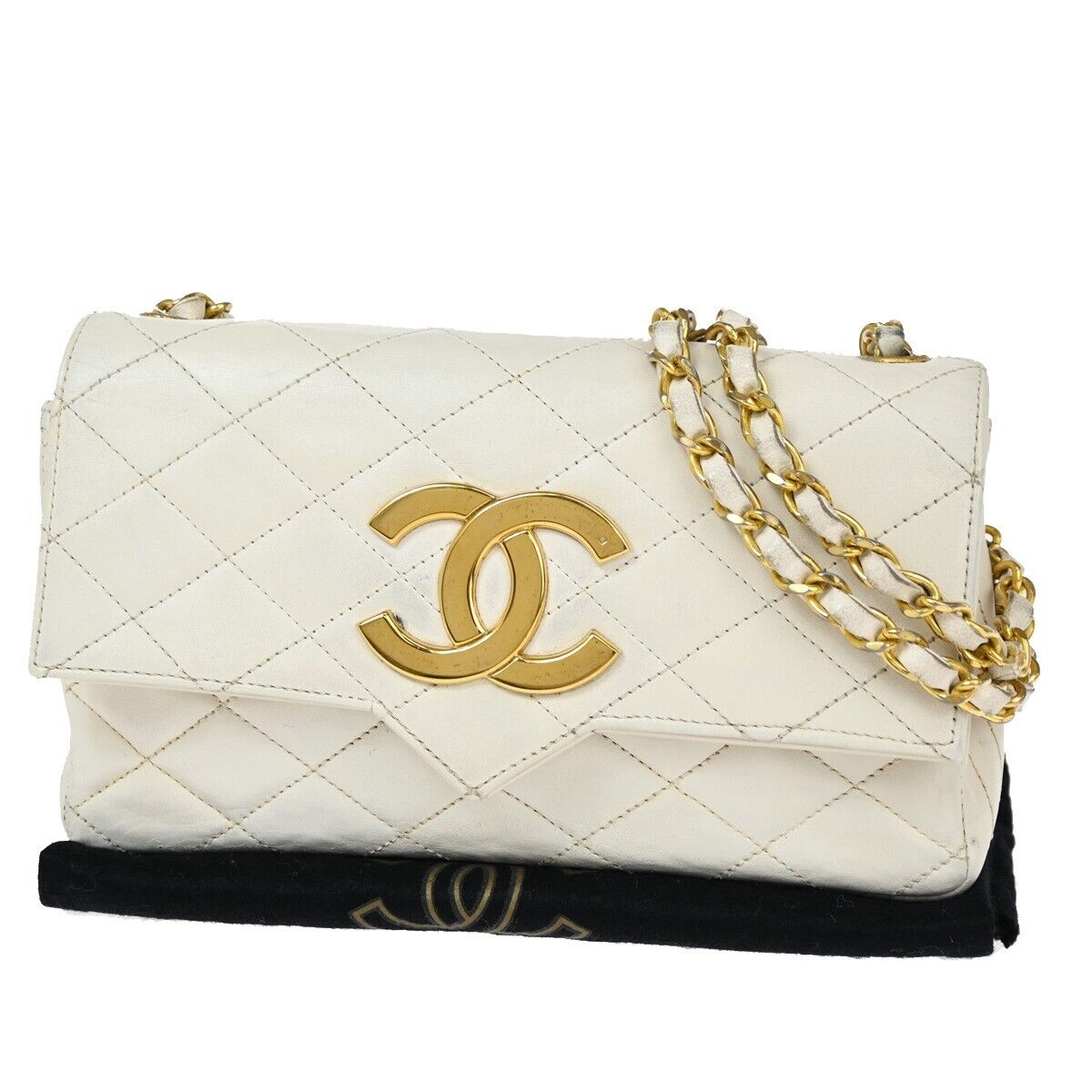 CHANEL CC Logo Matelasse Chain Shoulder Bag Leather White CHANEL CC Logo Matelasse Chain Shoulder Bag Leather White