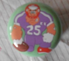 Gorilla Football Player Metal Yo Yo Vintage 1970s/80s