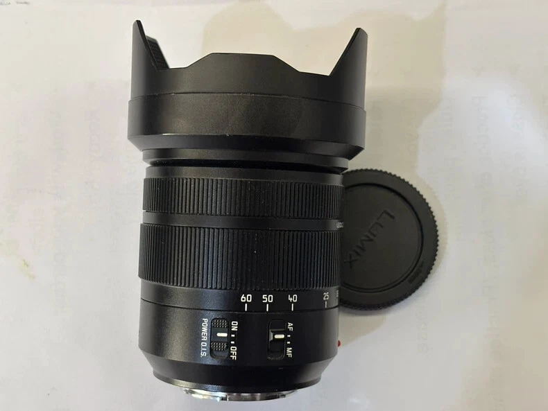 Lente Panasonic Leica DG Vario-Elmarit 12-60 mm F/2,8-4 ASPH OIS - 95 % nueva Foto 2 de 4