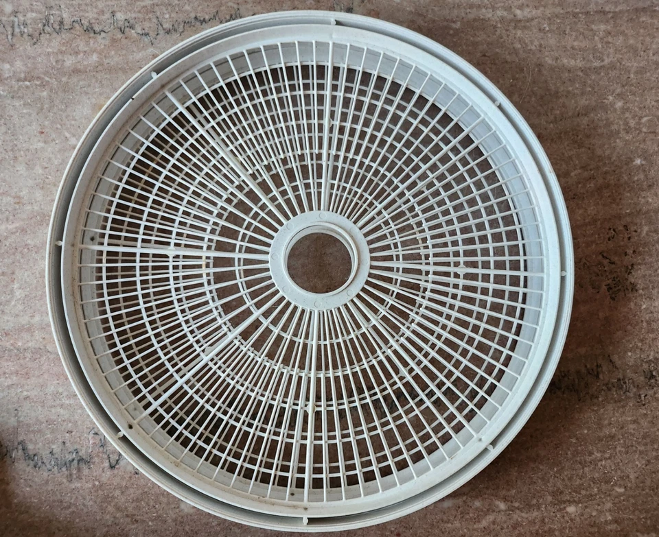 Dos bandejas adhesivas de plástico NESCO LT-2SG 13 1/2", accesorio, gris Foto 2 de 3