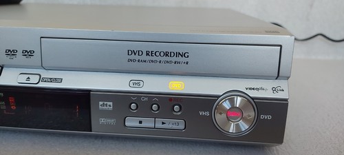 Panasonic DMR-ES30V DVD/VCR Combi Recorder *TRANSFER VHS ONTO DVD* - Picture 6 of 21