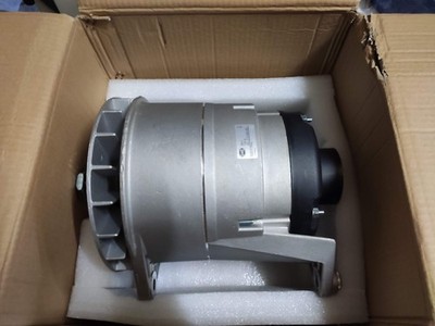 Hella Lichtmaschine Generator 8EL 012 584-381 für Mercedes SK Scania 3 Bus