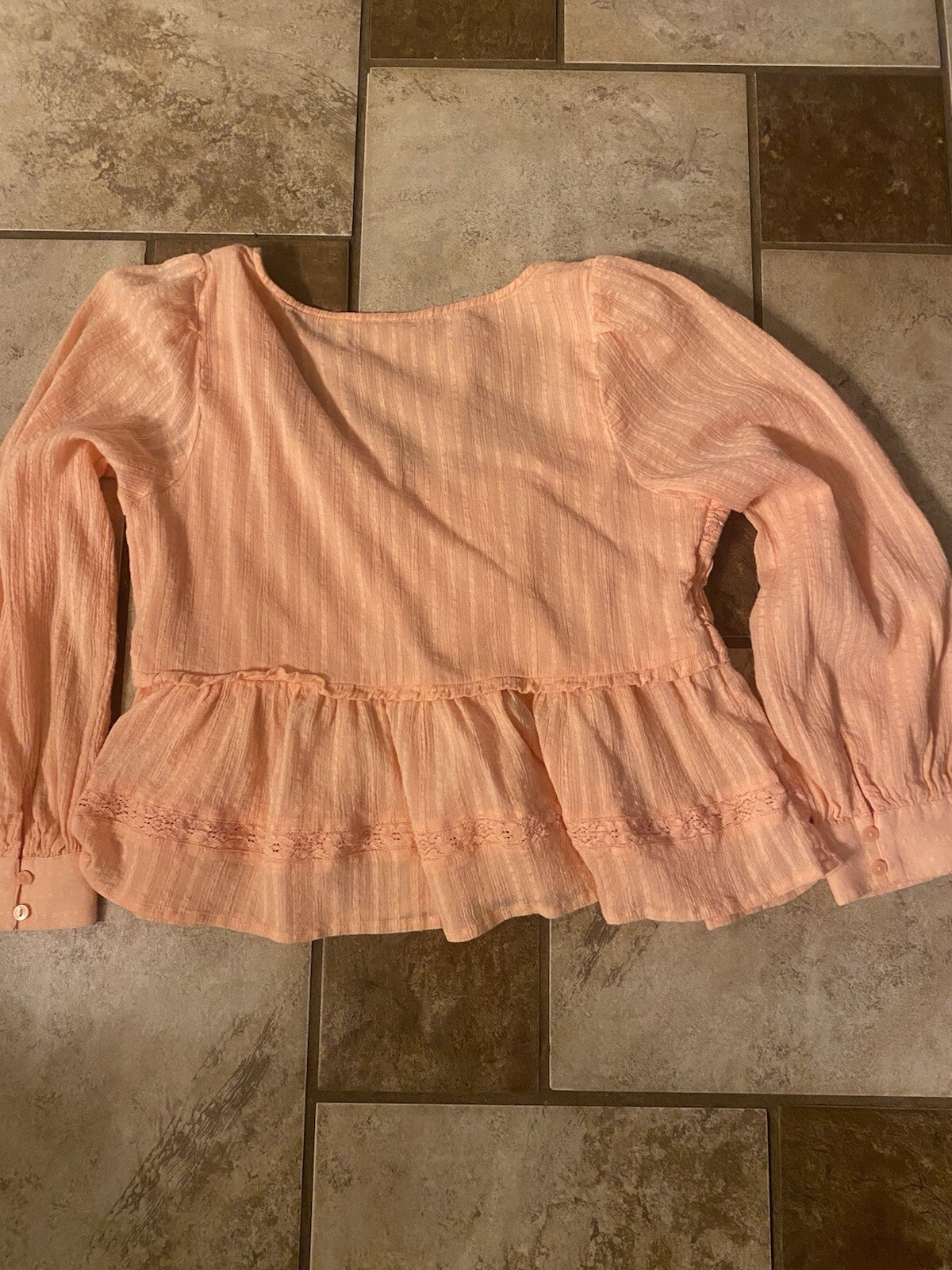 American Eagle Cropped Shirt - image 3