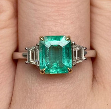 3.00 Carat Simulated Green Emerald Women's Anniversary Ring 925 Sterling Silver