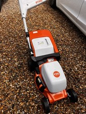 Stihl RMA 243.3 Cordless Lawnmower – 41cm Cut (New 2024 Version) Body Only Hemel
