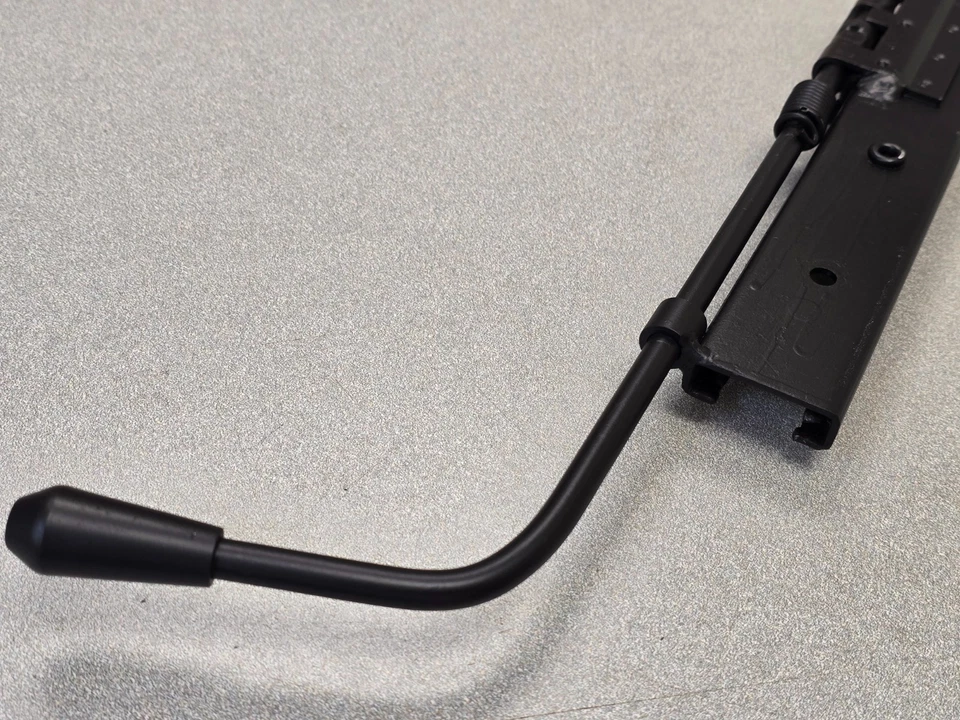 BONITO RIEL DESLIZANTE DE BLOQUEO DE ASIENTO DEL CONDUCTOR EXTERIOR ORIGINAL USADO PORSCHE 911 912E 930 Foto 2 de 4