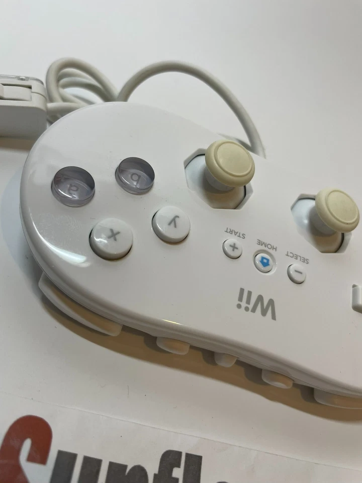 White Classic Controller Nintendo Wii RVL-005 OEM Genuine Official Pro Gamepad - Image 3 of 4