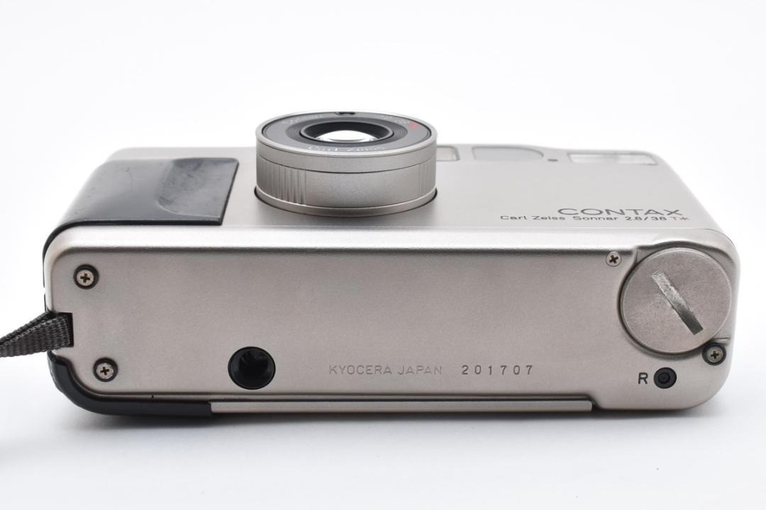 CONTAX T2 Carl Zeiss Sonnar 2.8/38 T Compact Film Camera